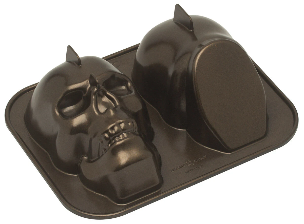 Nordic Ware 3D Haunted Skull Schedelbakvorm Aluminium Bronskleurig 1 Nordic Ware 3D Haunted Skull Schedelbakvorm Aluminium Bronskleurig