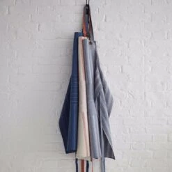 Ulster Weavers Linen 1880 Stripe Schort Coral -Keuken Benodigdheden linen aprons group 1 2