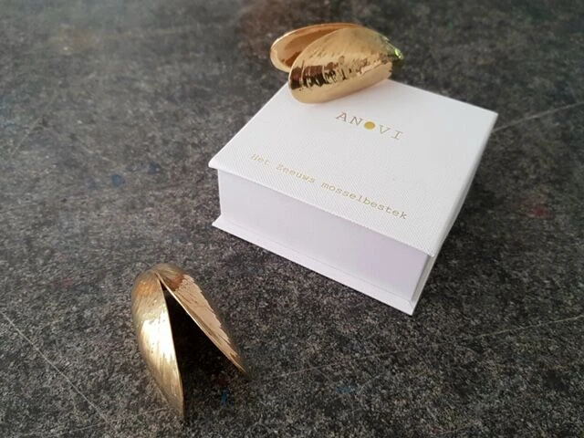 Oldenhof Zeeuws Mosselbestek Vermessingd 2 Stuks 1 Oldenhof Zeeuws Mosselbestek Vermessingd 2 Stuks