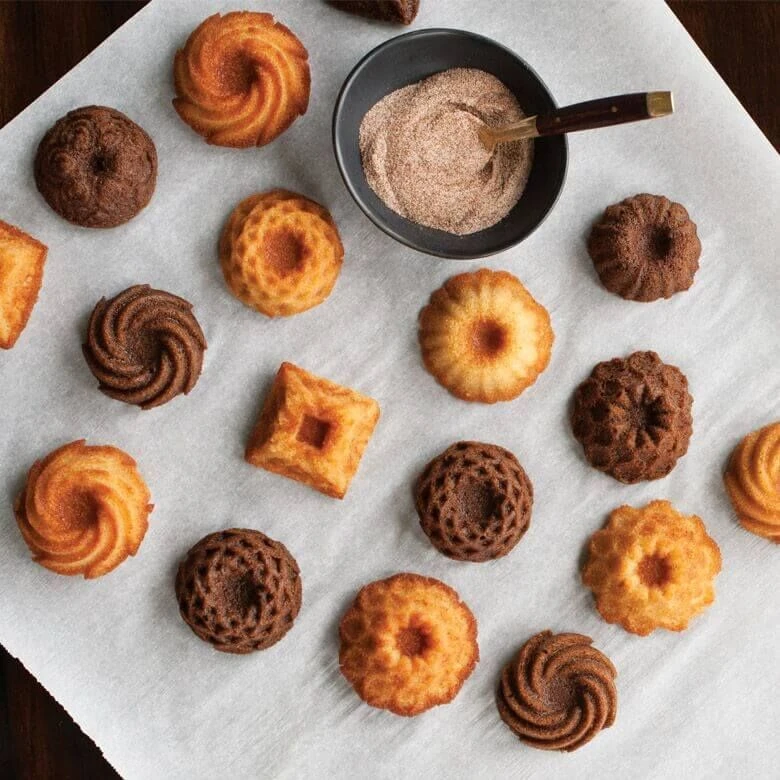 Nordic Ware Bundt Charms 12 Stuks 30,2 Cm Gietaluminium Goudkleurig - Afbeelding 2